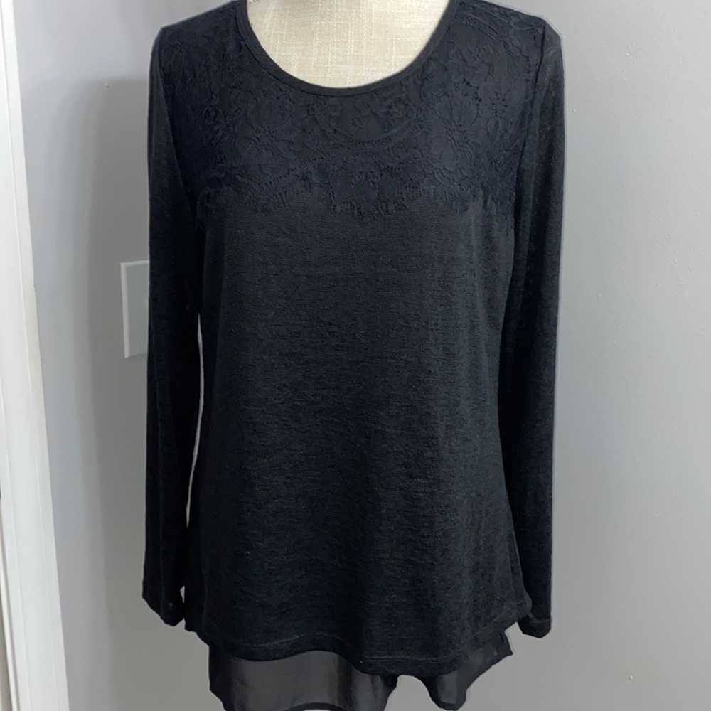 Adiva Lightweight Sweater Tunic with Lace & Split Back NWOT